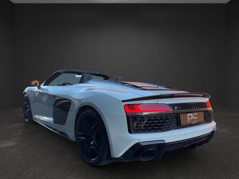 Audi R8 Spyder performance – Immagine 5 di 14