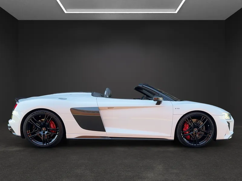 Audi R8 Spyder performance – Immagine 8 di 14