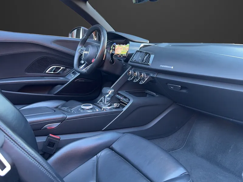 Audi R8 Spyder performance – Immagine 13 di 14
