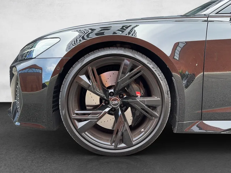 Audi RS6 Avant – Immagine 16 di 16