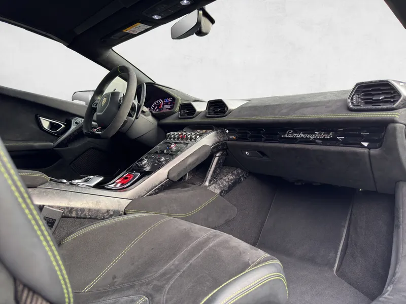 Lamborghini Huracán Spyder Performante – Imagen 13 de 14