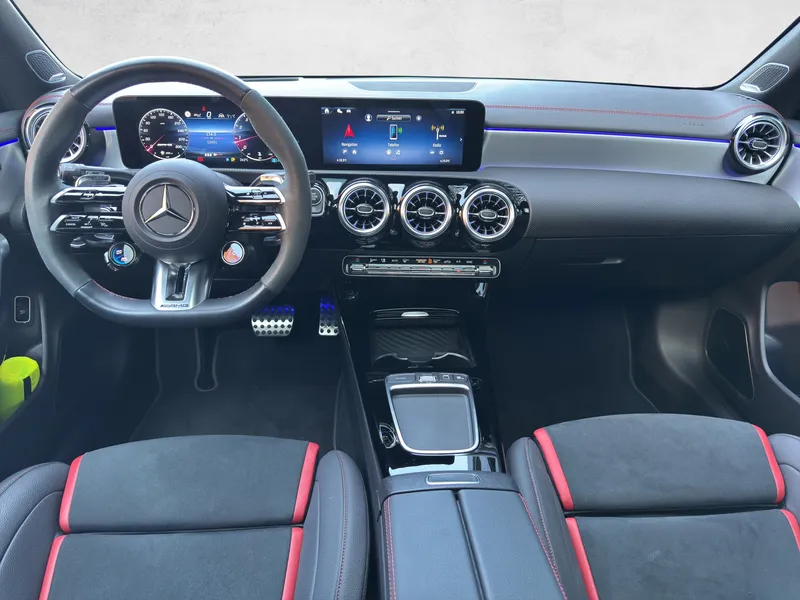 Mercedes-Benz CLA 45 AMG – Image 10 sur 15