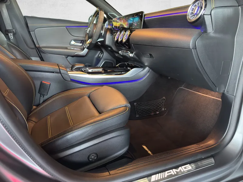 Mercedes-Benz CLA 45 AMG – Imagen 14 de 16