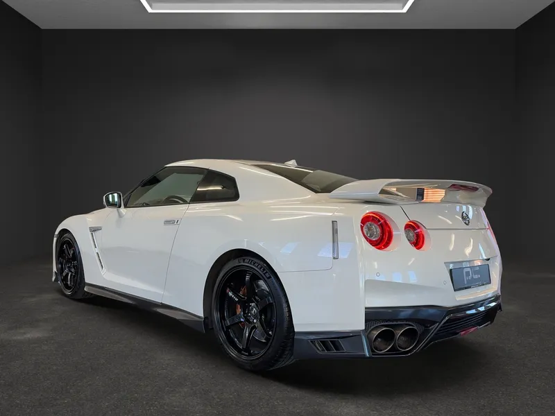 Nissan GT-R NISMO Track Edition – Picture 5 of 16