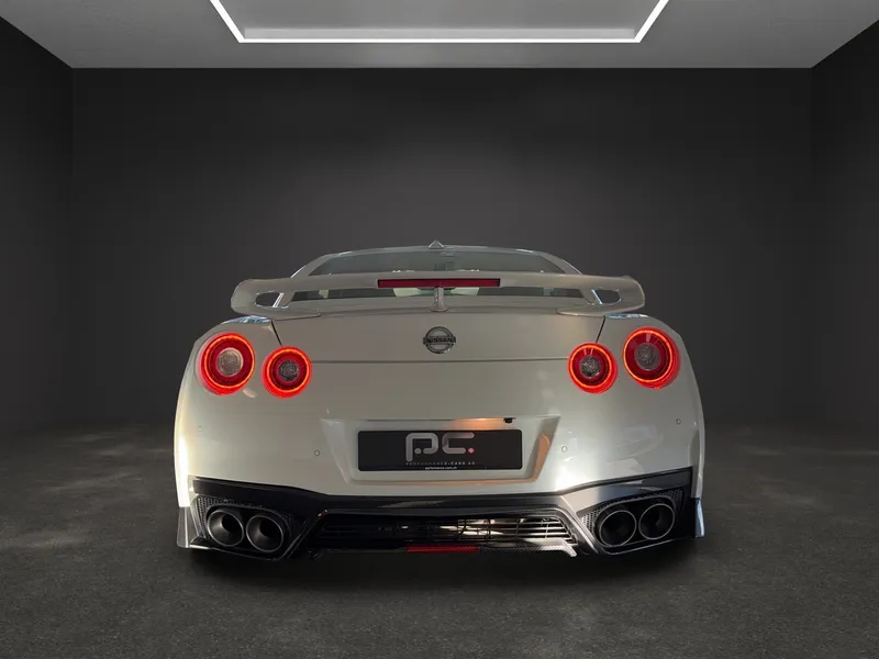 Nissan GT-R NISMO Track Edition – Picture 6 of 16