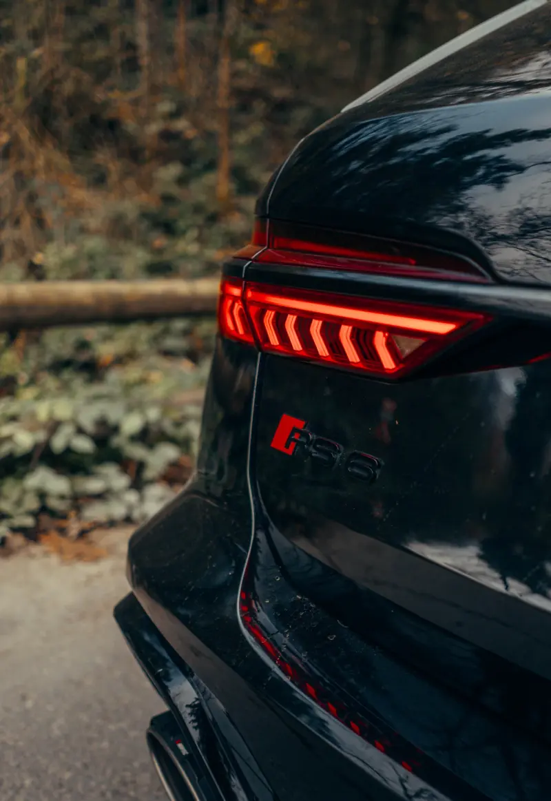 Piloto trasero del Audi RS6