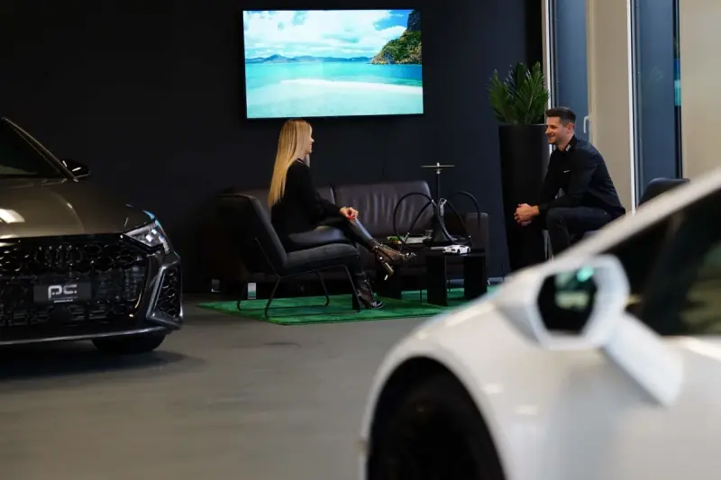 Melanie Bischof and Alexander Palackovic in the lounge
